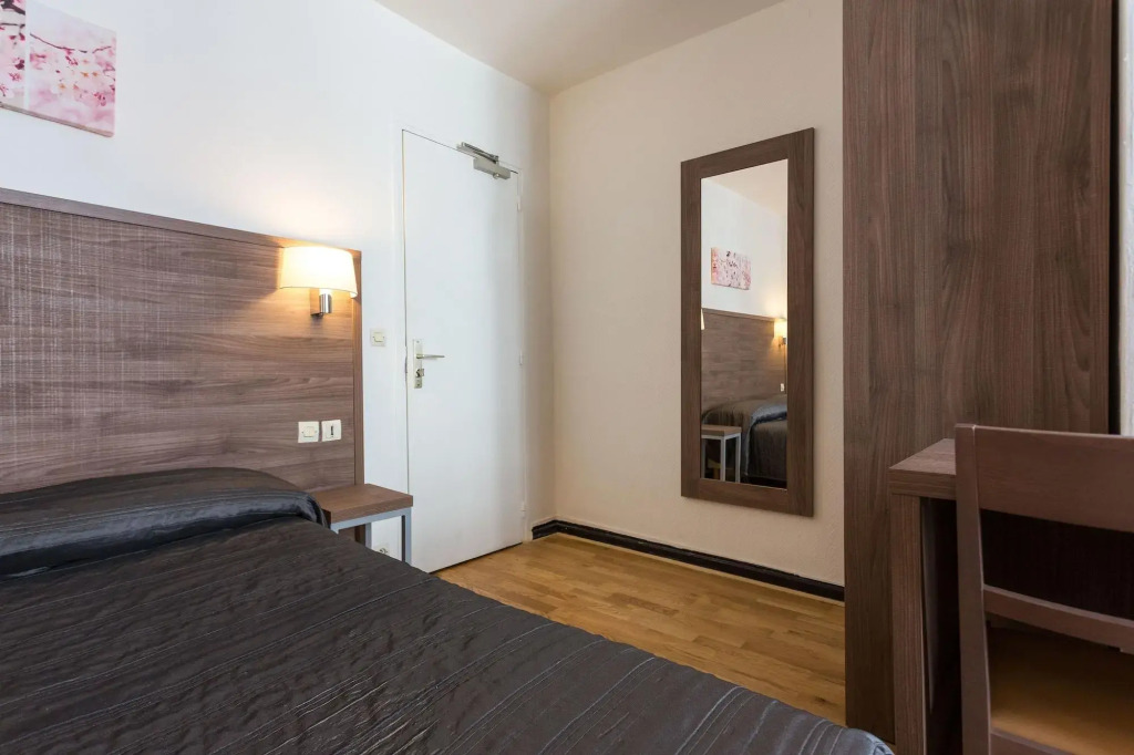 Victory Hotel Galou