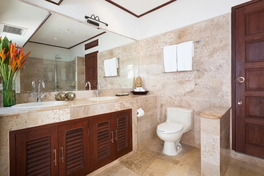 Ban Haad Sai - Beachfront Private Villa