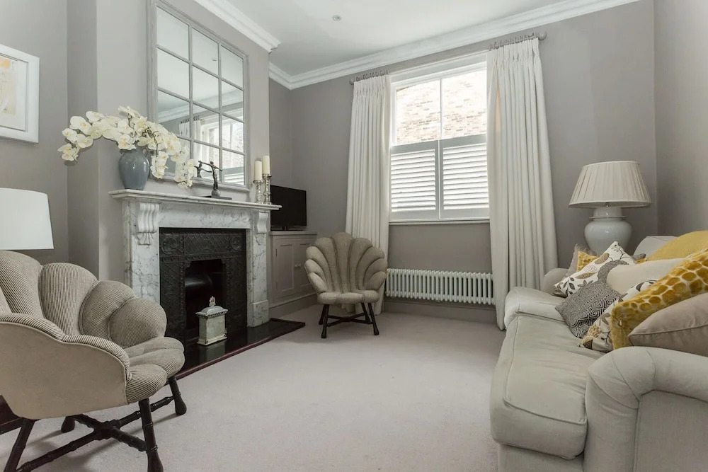 Beautiful 2 Bed Terrace House In Camden