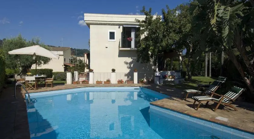 Villa Leone
