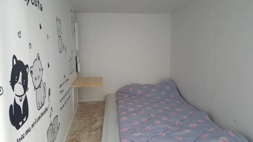 Gangneung Guest House Ocean Capsule