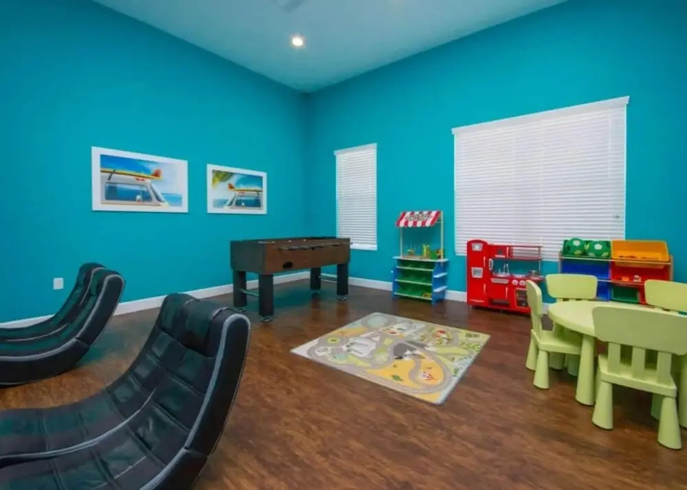 8911 Amazing House at Disney Area