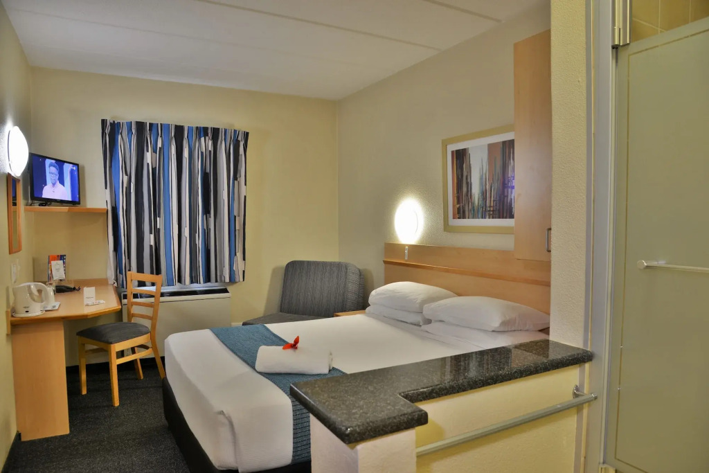 Road Lodge N1 City