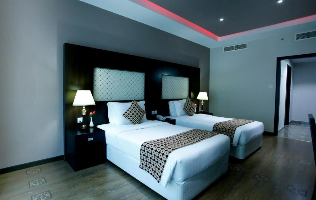 Crystal Palace Hotel