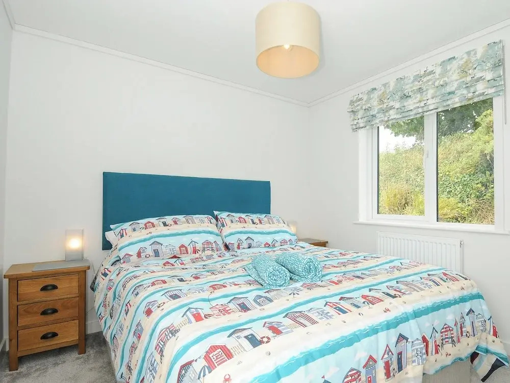 Midway Lodge