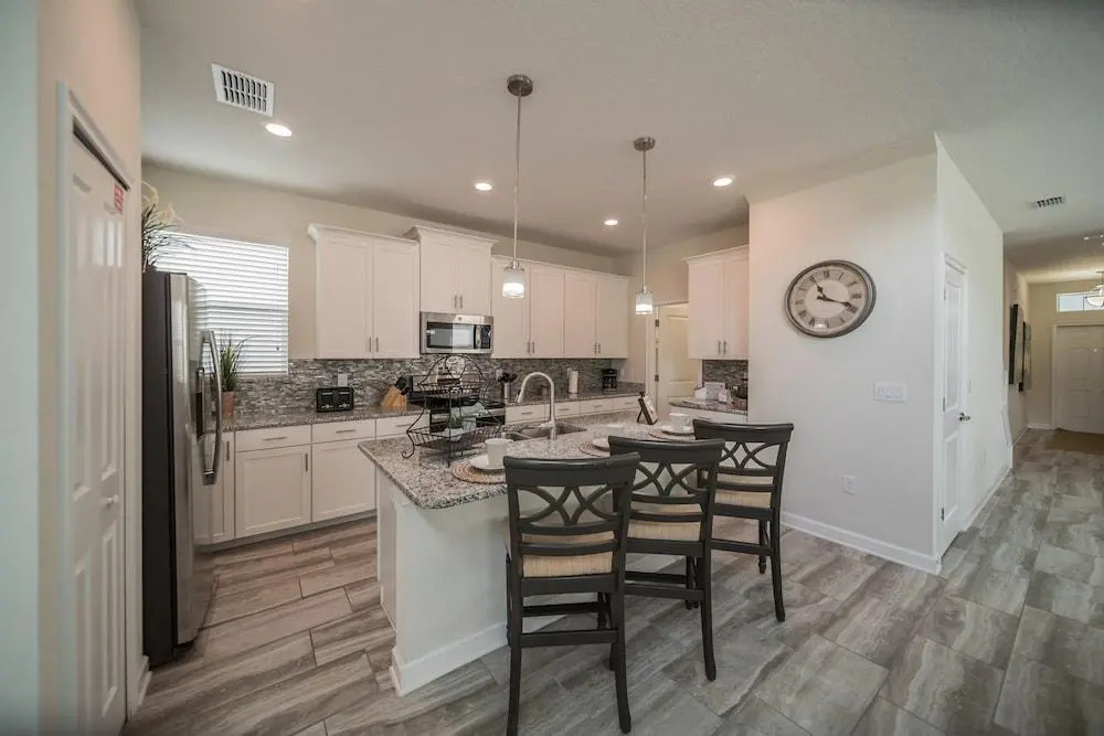 Modern Star Wars Vacation Home CG1593