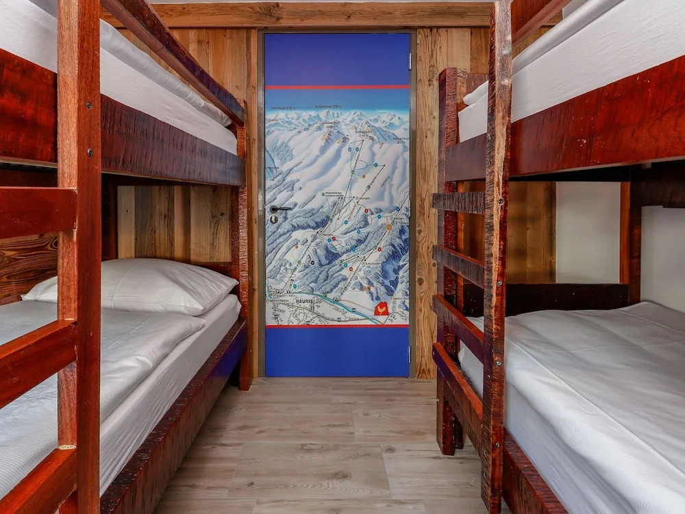 Attractive Holiday Home in Rauris, Near the ski Piste