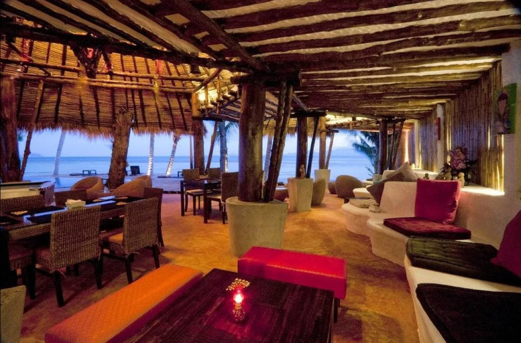 B52 Beach Resort
