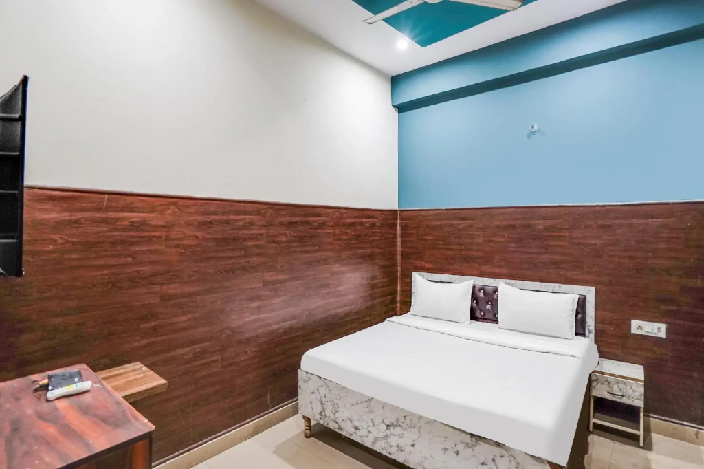 OYO Flagship 80502 Dream Palace Inn