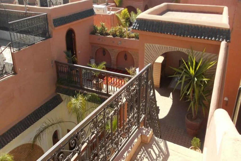 Riad Bonheur
