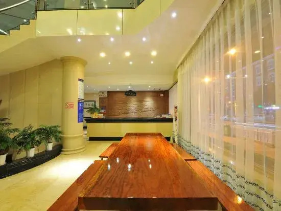 Yuxi Zhuoran Xinzhuang Hotel
