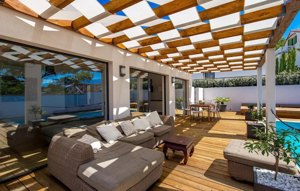 Beautiful Home in Rab With Outdoor Swimming Pool, Wifi and 3 Bedrooms
