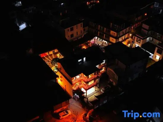 Dali Yuguang ・ Yunlu Scenic Apartment (Erhai Lake S Bay Ecological Corridor)
