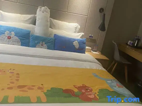 Unitour Hotel (Nanning Railway Station Thirty-Three Middle Subway Station)