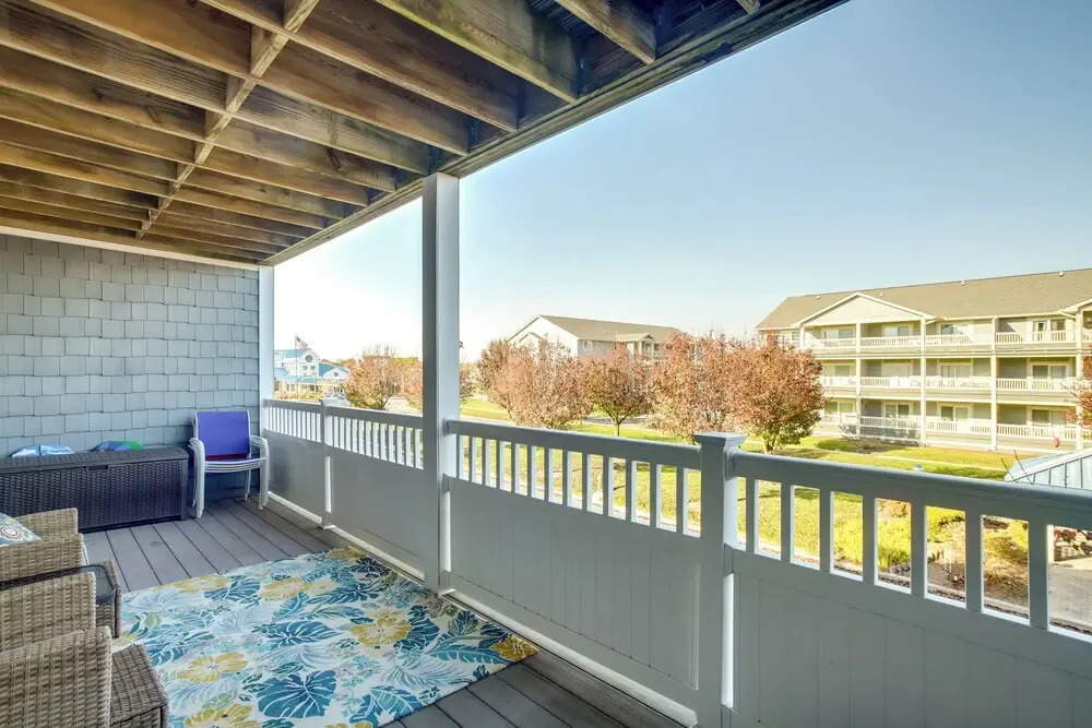 1/2 Mi to Ocean City Beach! Poolside Retreat