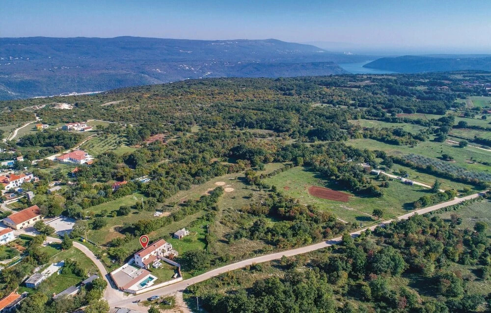 Stunning Home In Hrboki