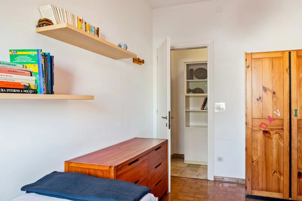 San Carlo Luminous Apartment