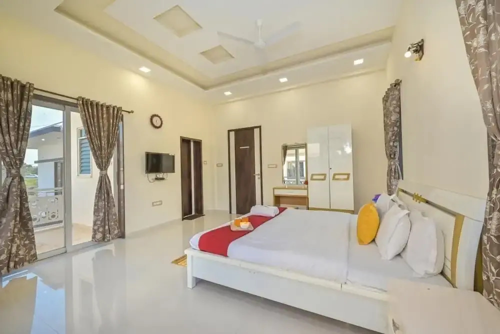 Paramount By Joy Suites
