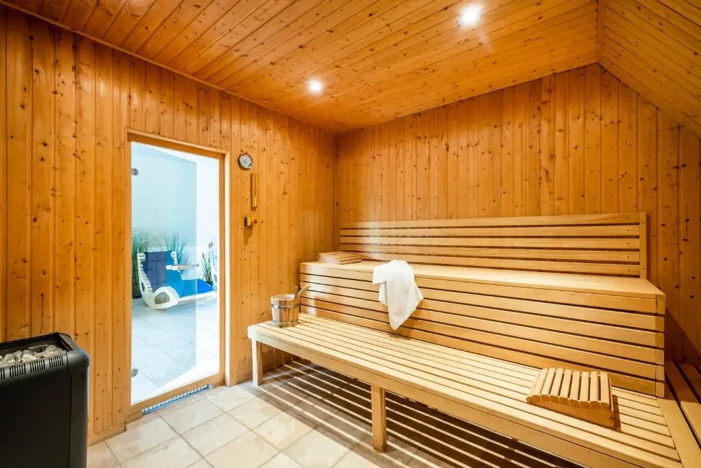 Hotel Pharisäerhof - DAS Hundehotel auf Nordstrand mit Restaurant und Café