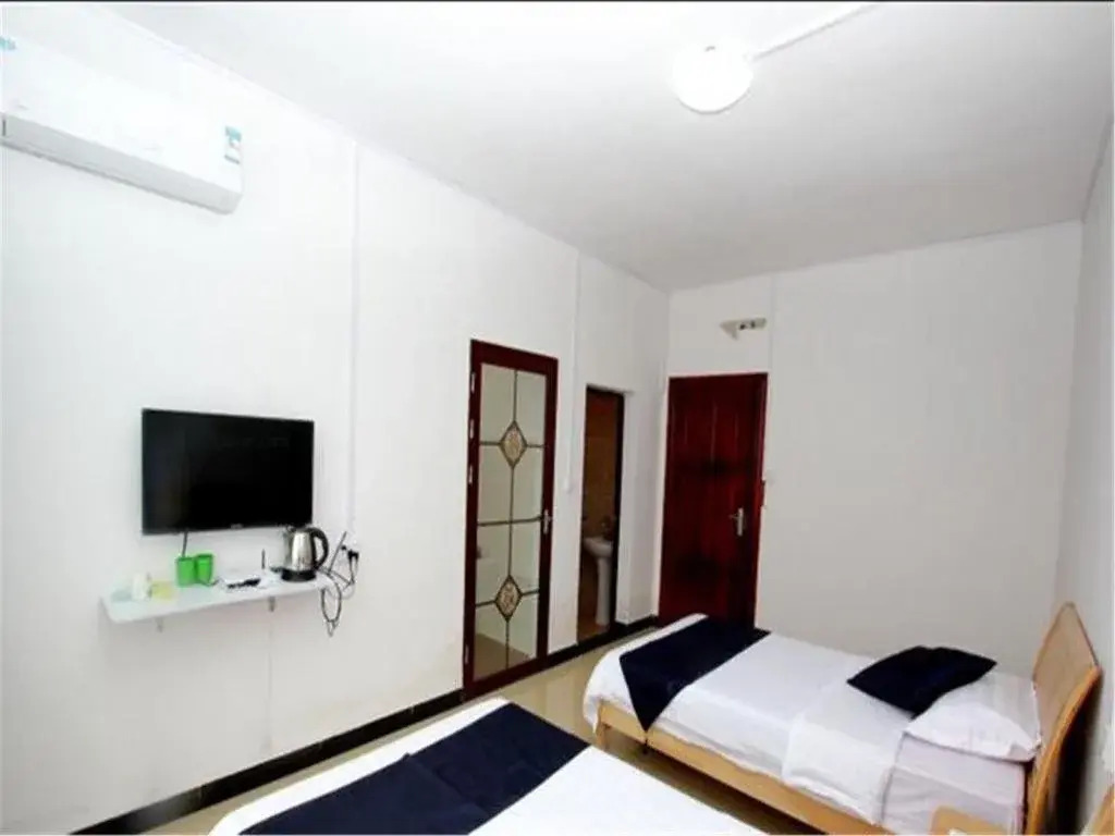 Yangsuo Mumu Sketch Base River Inn