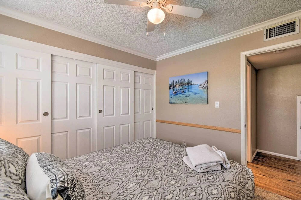 Hot Tub, Heated Pool & More! Relaxing Phoenix Home