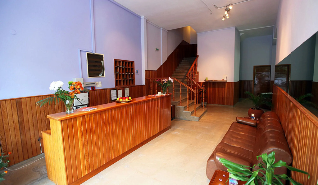 Mary Hotel