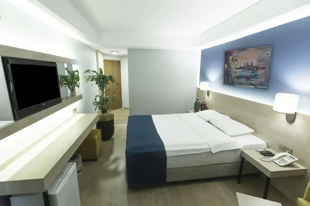 Piskin Hotel