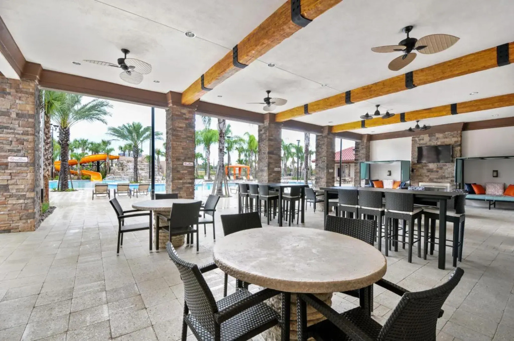 Private Pool Villa wPool Table, On-Site WaterPark