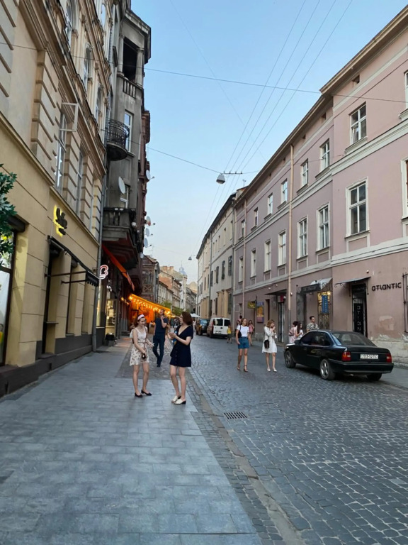 Квартира в центрі на вулиці Лесі Українки 19