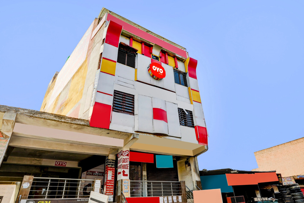 Oyo Flagship 92825 G P Guest House