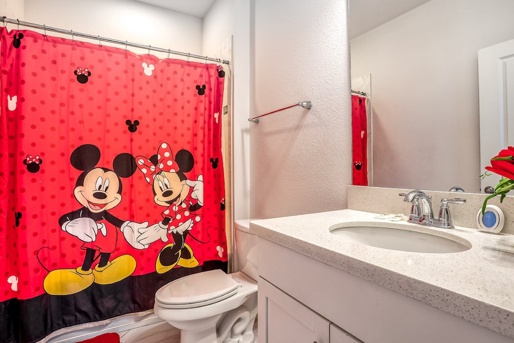 Family-friendly Home With Private Pool, Wifi, Central AC, & Private Washer/dryer