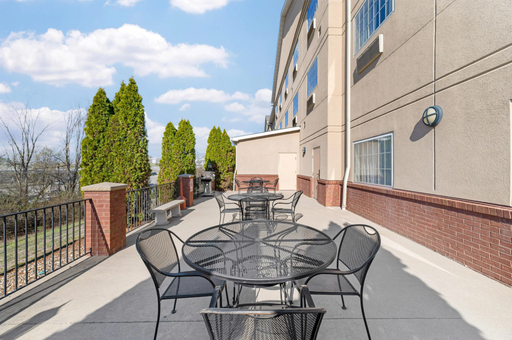 Best Western Plus Capital Inn