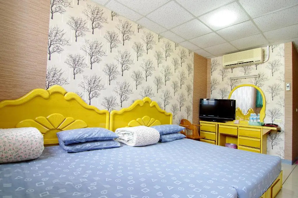 Gui Ren Sha Cheng Guest House