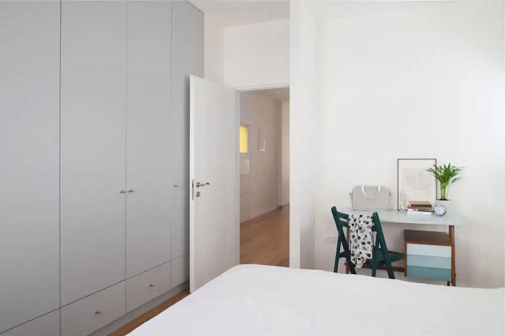 Spacious & Stylish 3BR Apt w Beautiful Street View