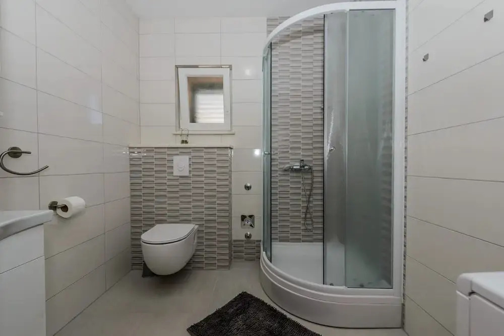 Spacious apt With Lodge Just 40m From the Beach