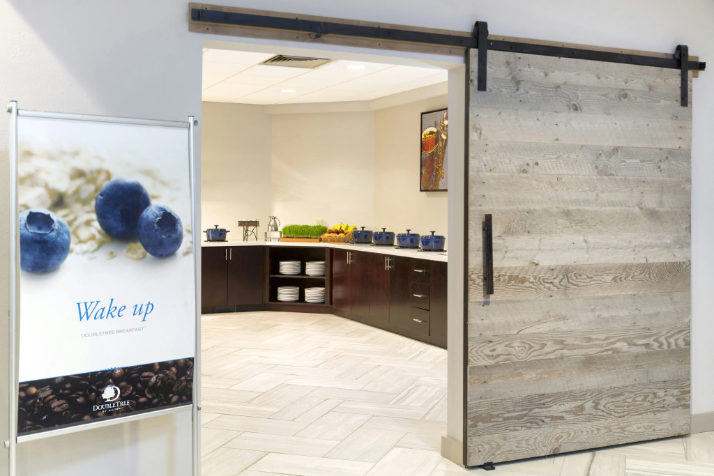 DoubleTree Suites by Hilton Nashville Airport