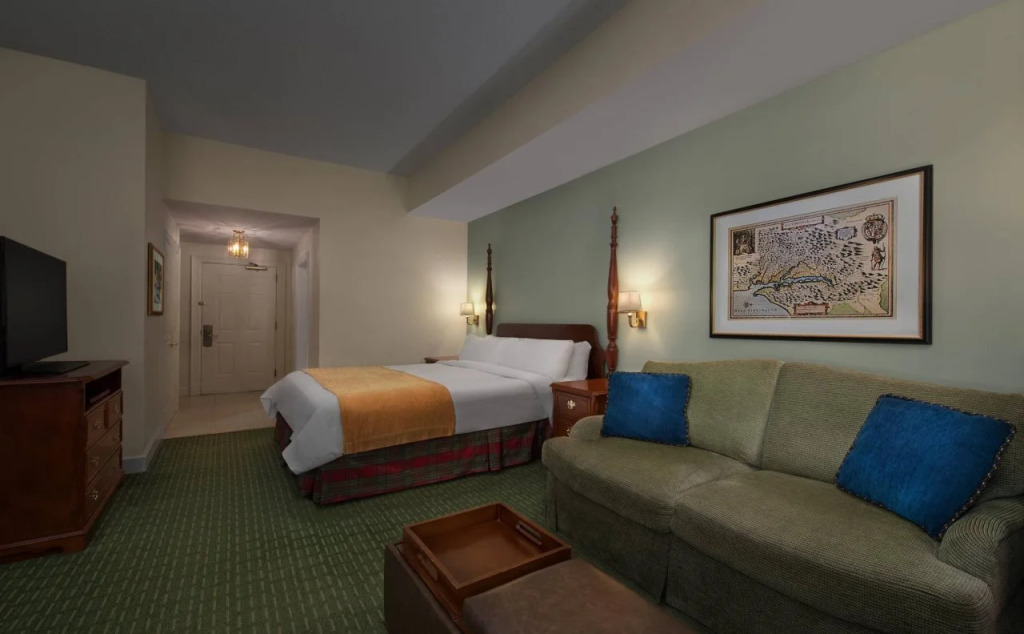 Marriotts Manor Club at Fords Colony