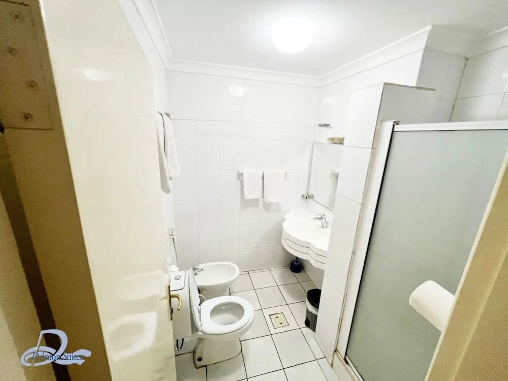 Delmon Suites