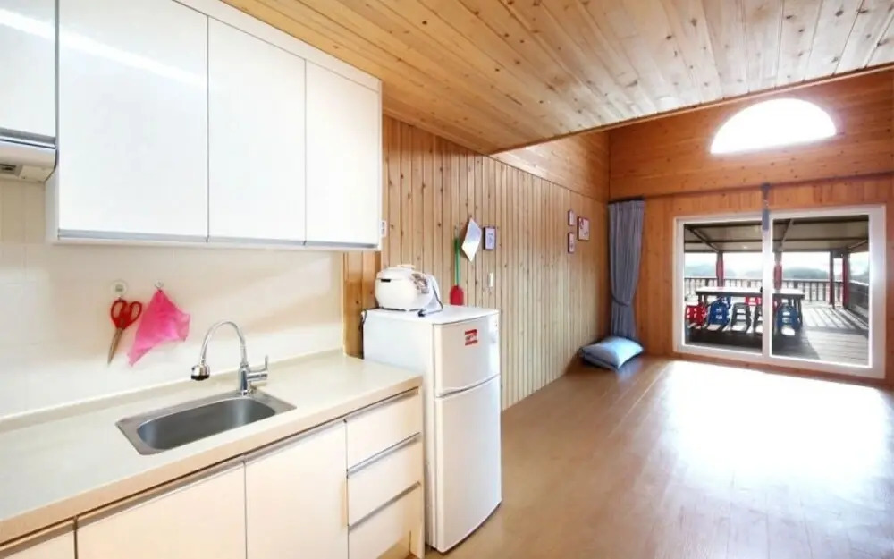 Goseong Family Pension
