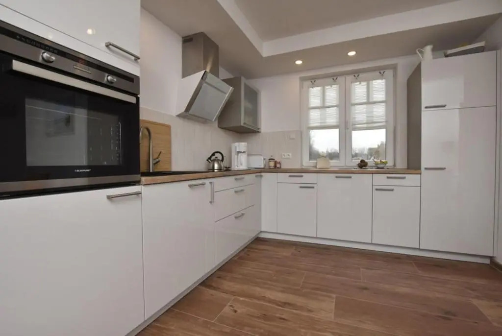 Reethaus Strandgut - geräumiges FH, 5 Schlafzimmer, Sauna und 3 Terrassen, Balkon