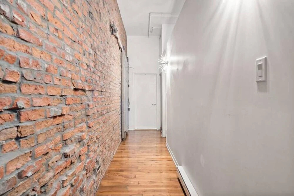 Old Montreal Street View 2BR Loft Hotel