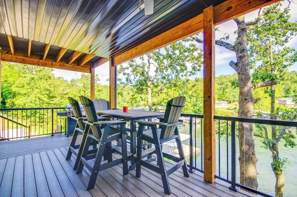 Lakefront Osage Beach Retreat w/ Boat Slip!