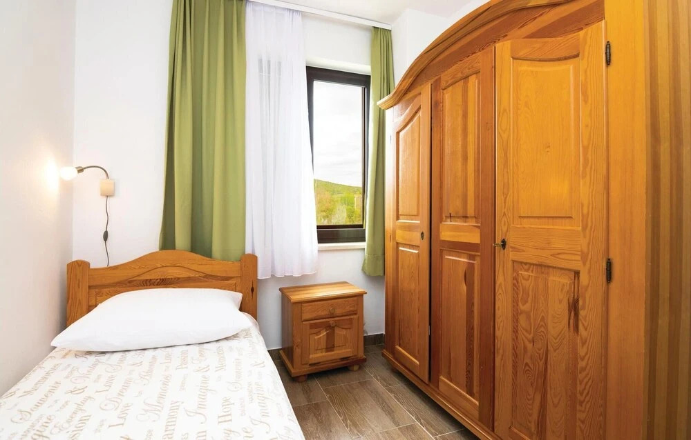 Awesome Apartment in Sukosan With 4 Bedrooms, Wifi and Outdoor Swimming Pool