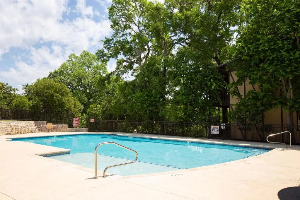 Condo de Comal CW C101