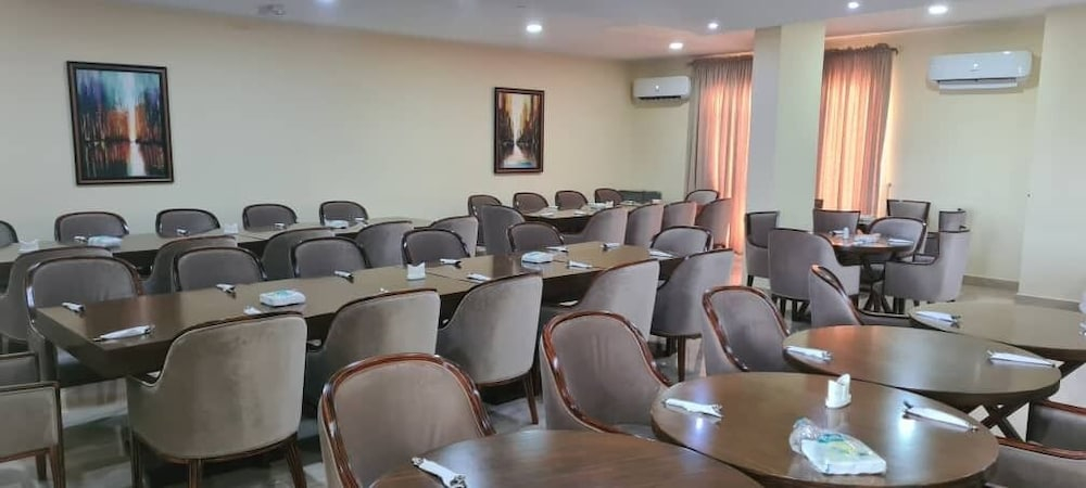 Golden Alpine Hotel & Resort