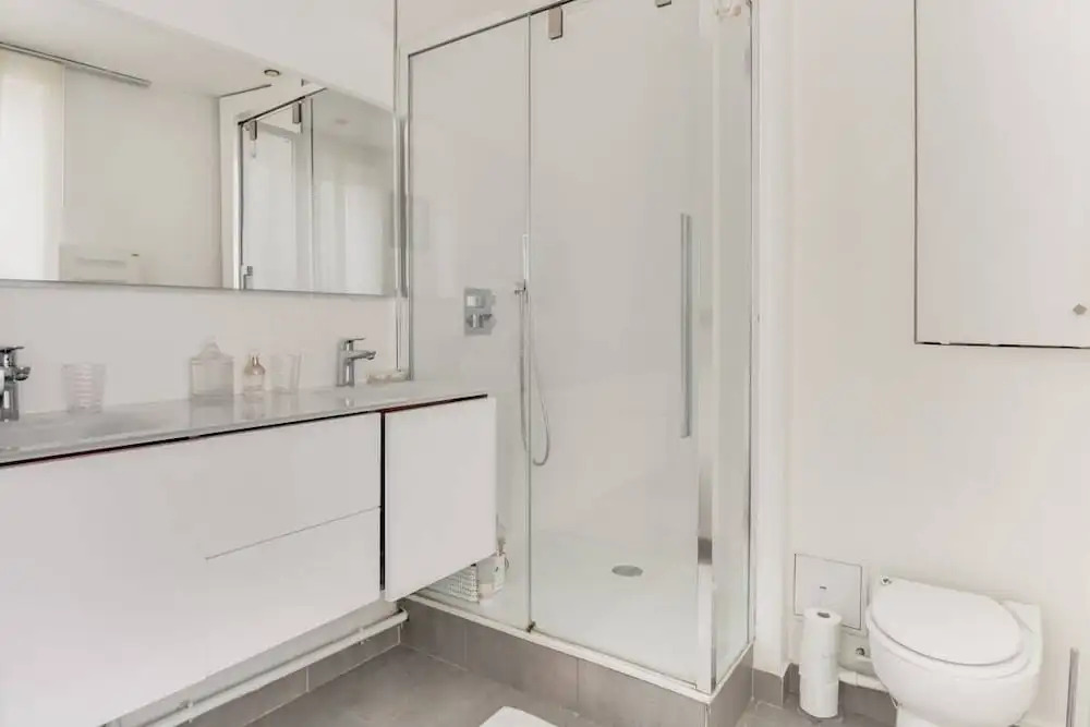Beautiful Apartment In The 17Th District