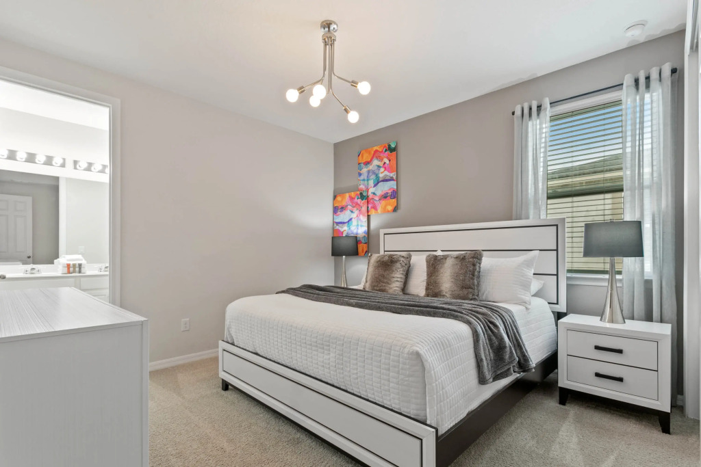 9 BD 6.5 BA Solara 1552 NP