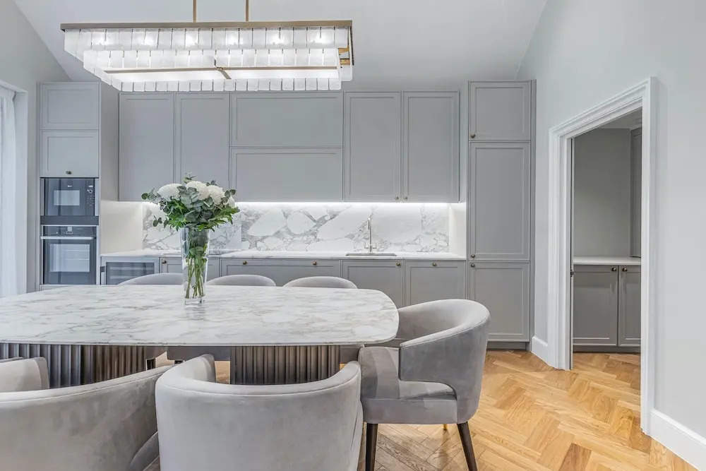Wimpole Mews - 4 Bedroom Apartment