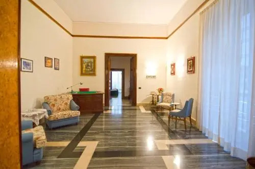 Suite Palazzo Reale Apartment