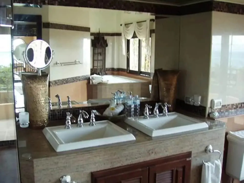 5 Bedroom Oceanview Pool Villa